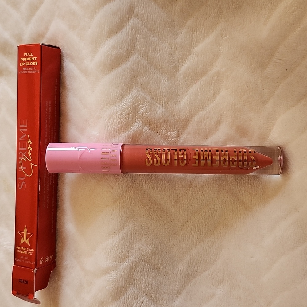 FATALITY by JEFFREE STAR SUPREME GLOSS